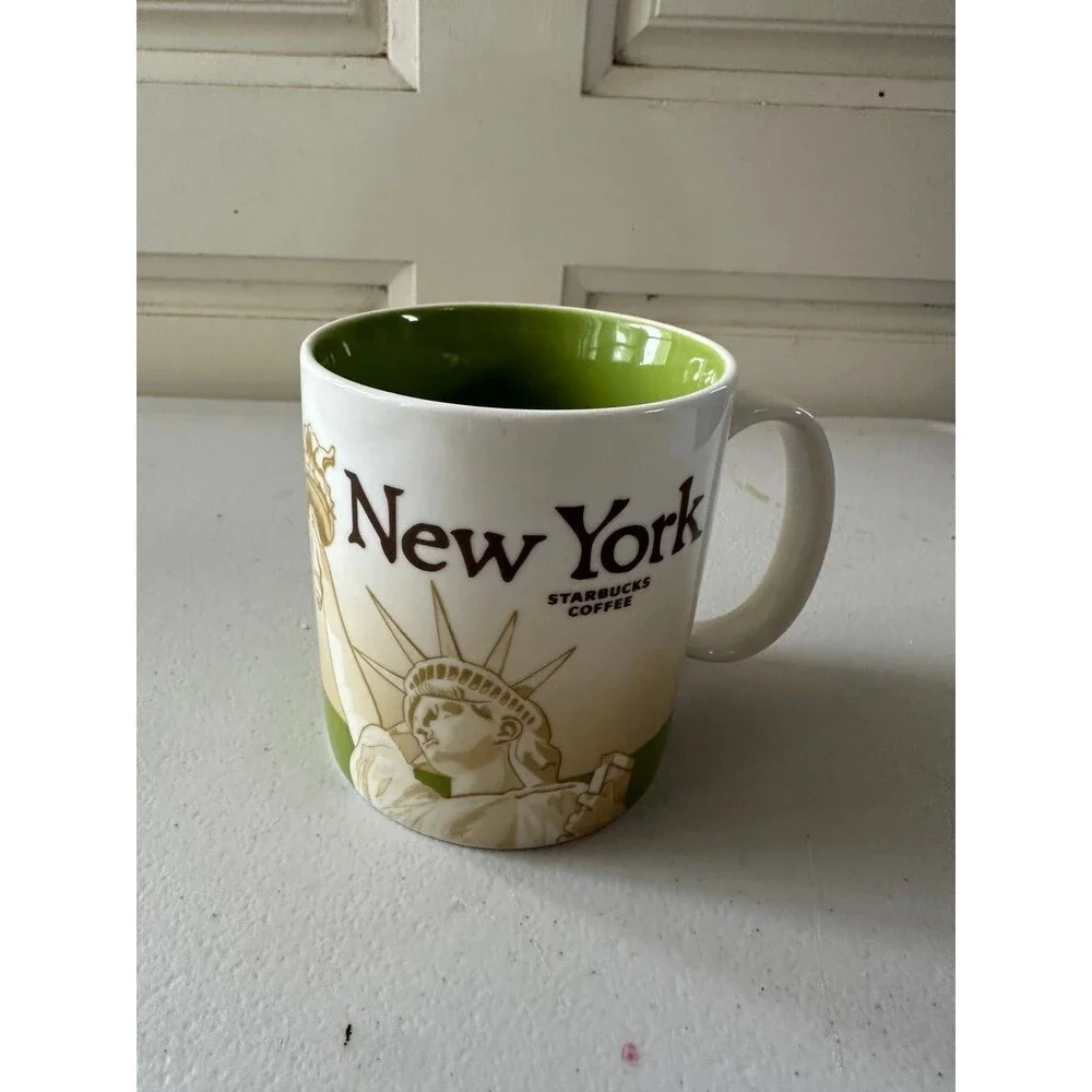 NWOT Starbucks 2010 Collector's Series Global Icon New York Ceramic Mug 16oz